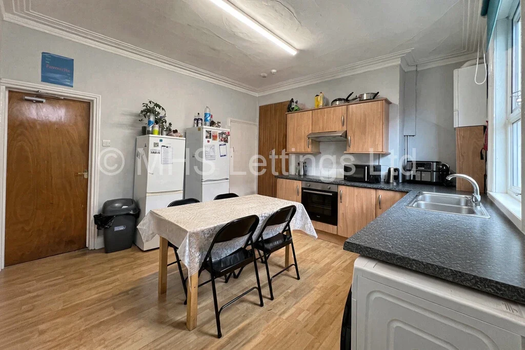 Flat Back Ashville Terrace in Leeds