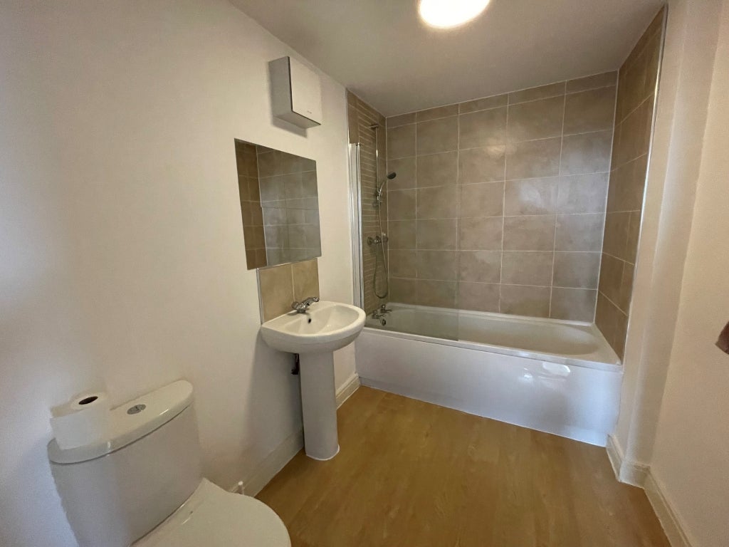Flat Greenbank Lane in Liverpool