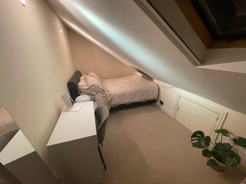Room Franciscan Road in Greater London