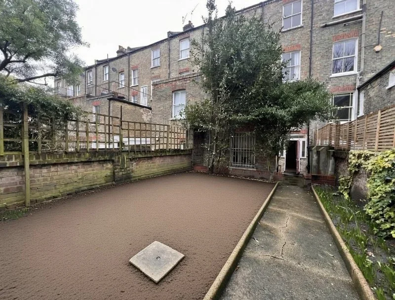 Room Bardolph Road in Greater London