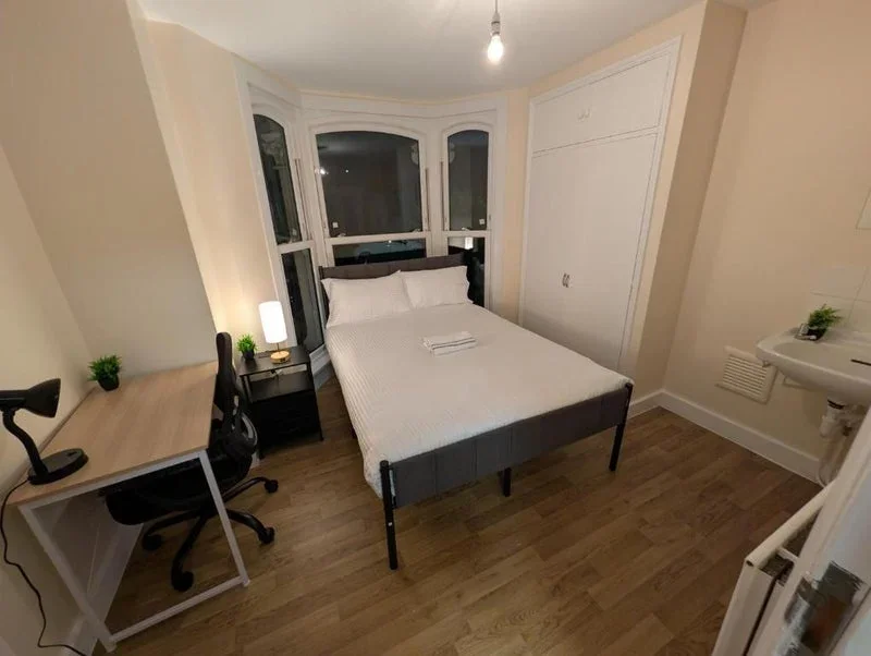 Room Bardolph Road in Greater London