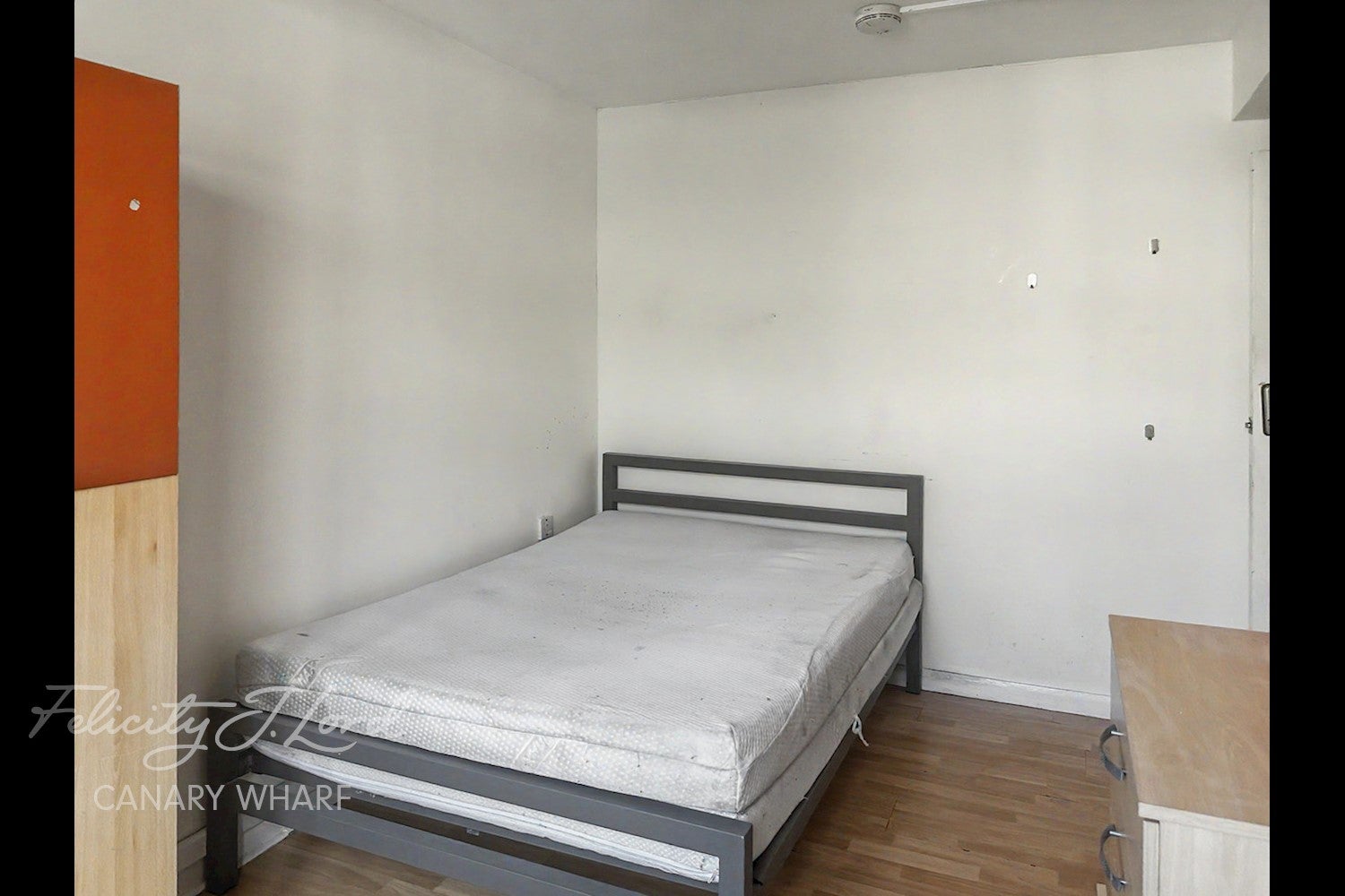 Flat Seyssel Street in Greater London