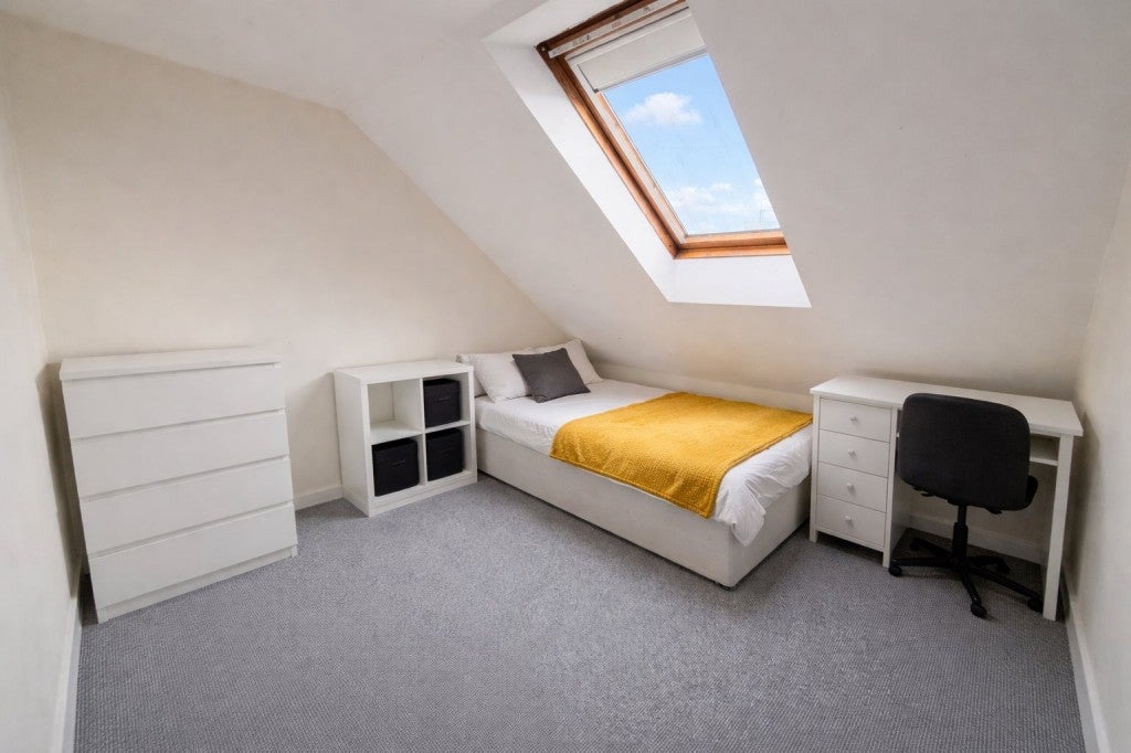 Room Hotspur Street in Newcastle upon Tyne