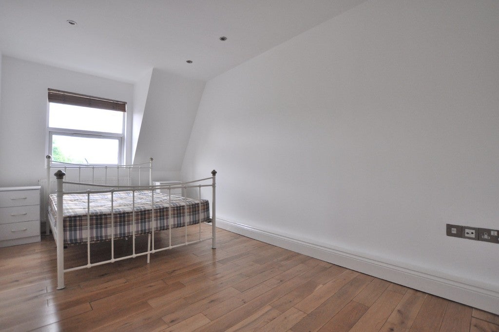 Flat Goldman Close in Greater London