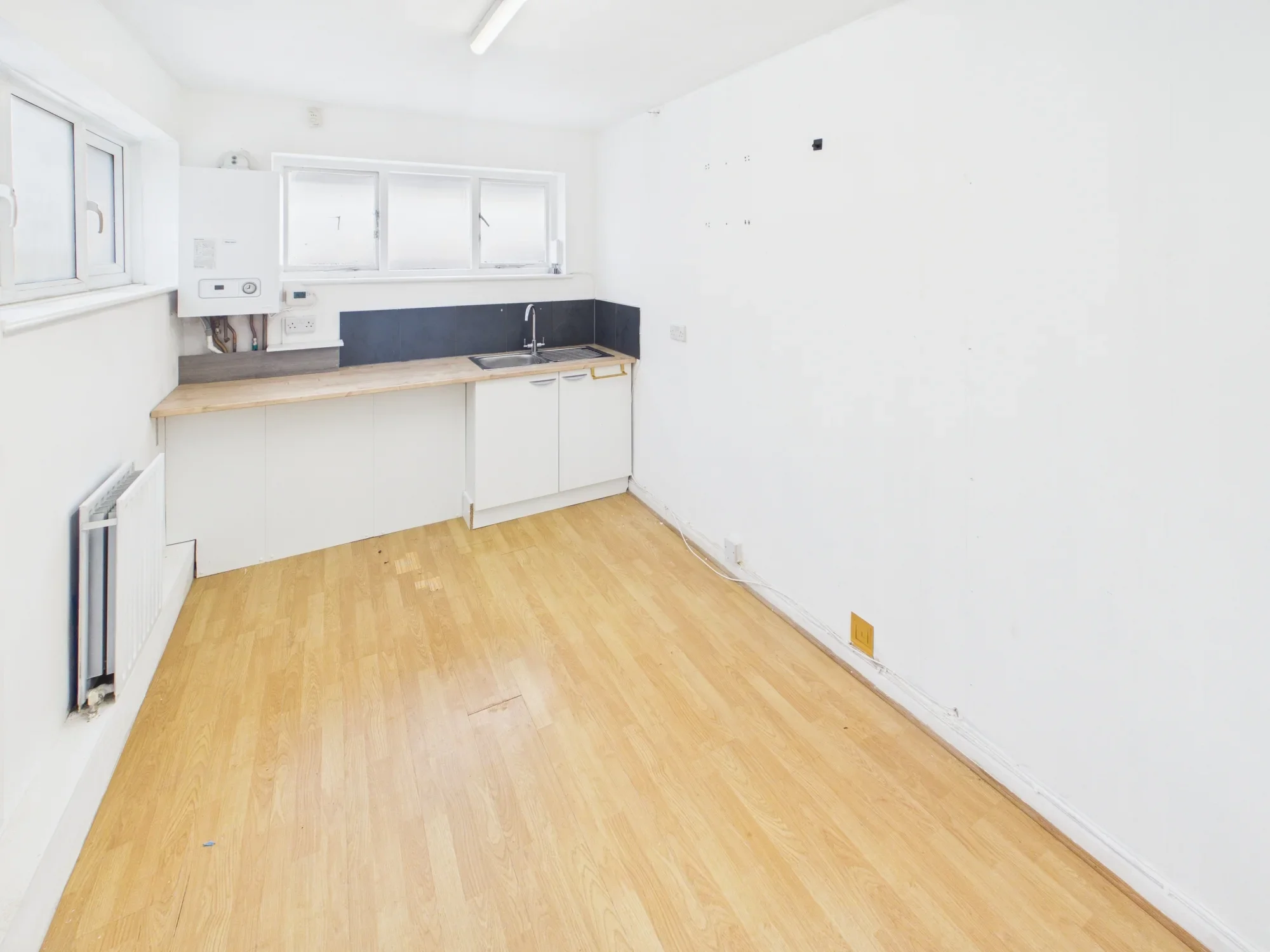 Flat Greenham Road in Greater London