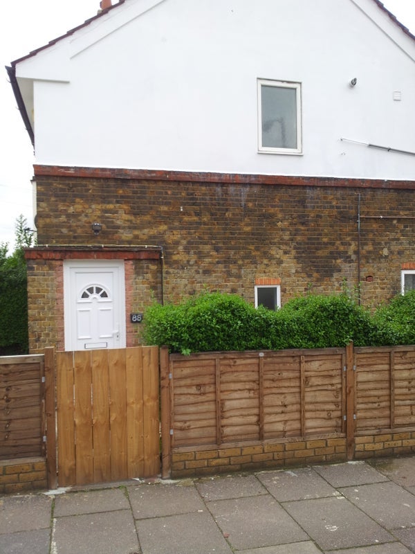 Room Derinton Road in Greater London