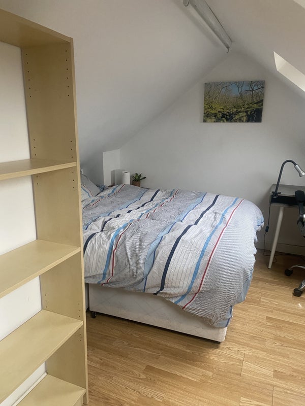 Room Derinton Road in Greater London