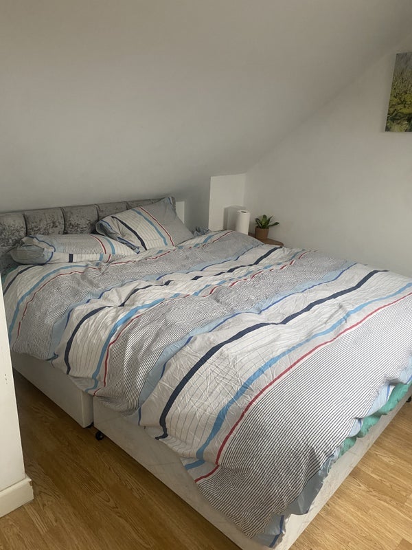 Room Derinton Road in Greater London