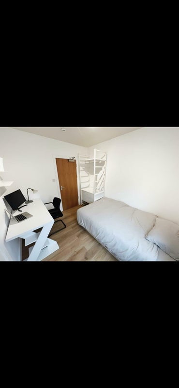 Room Gulson Road in Coventry