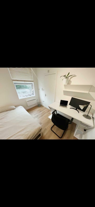 Room Gulson Road in Coventry