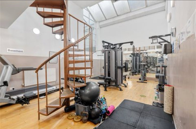 Room Austin Road in Greater London
