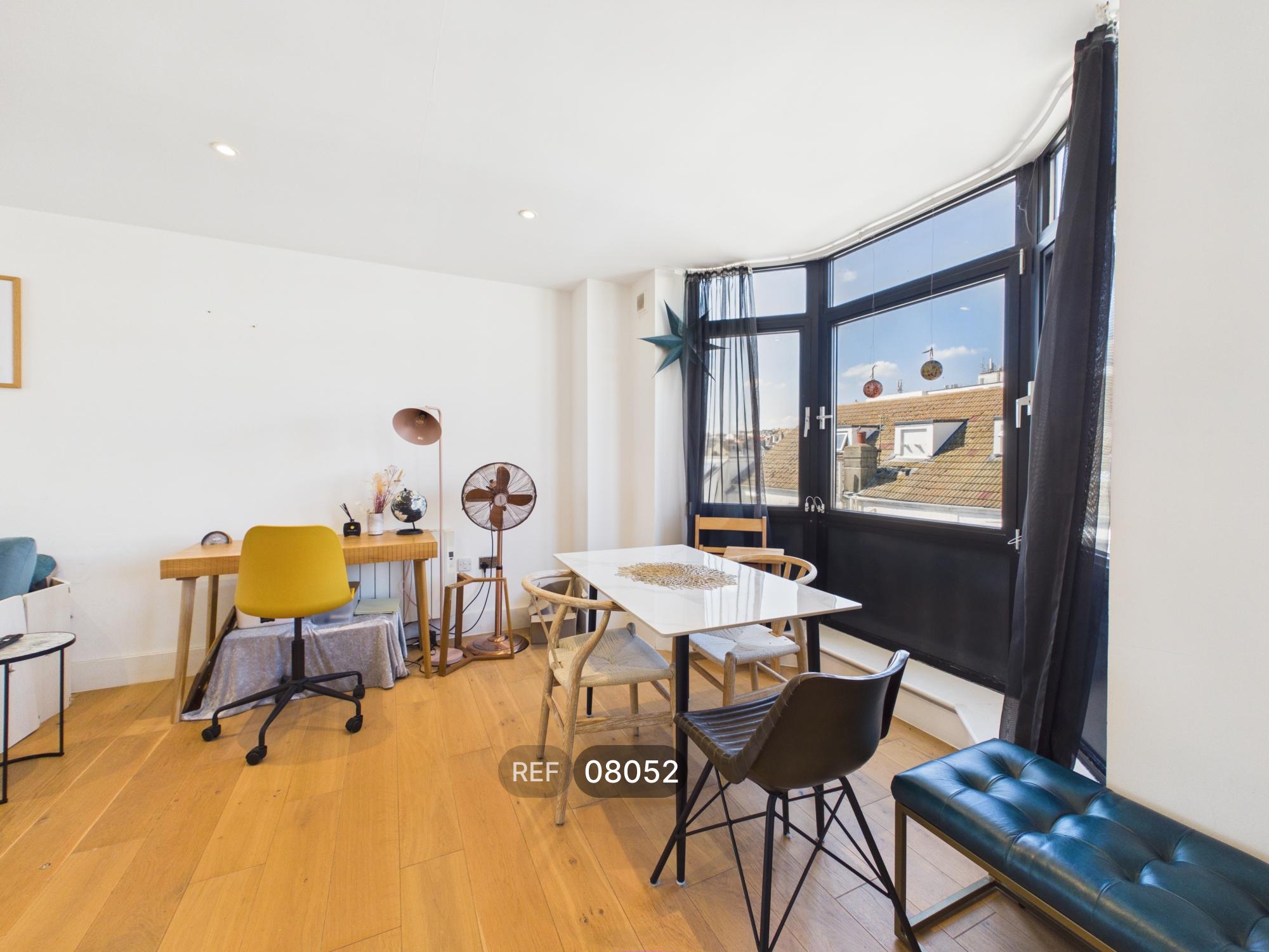 Flat Regency Mews in Brighton