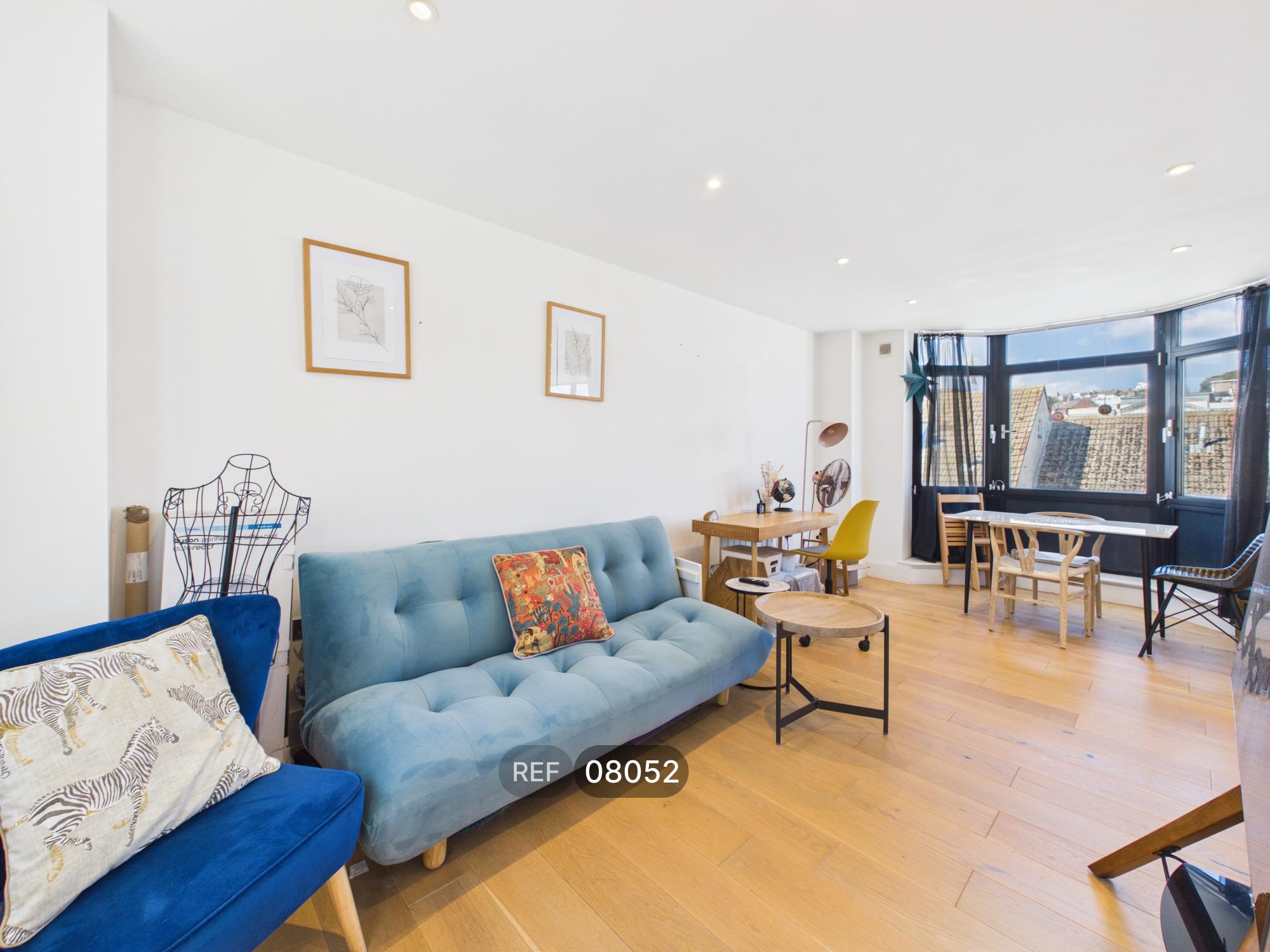 Flat Regency Mews in Brighton