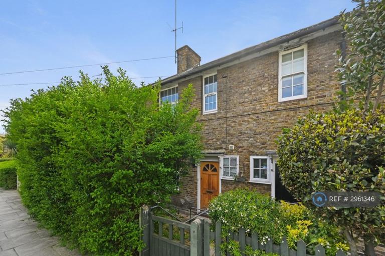 House Braybrook Street in Greater London