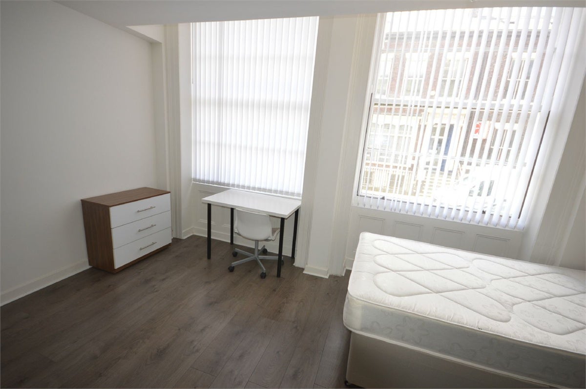 Flat Fawcett Street in Sunderland