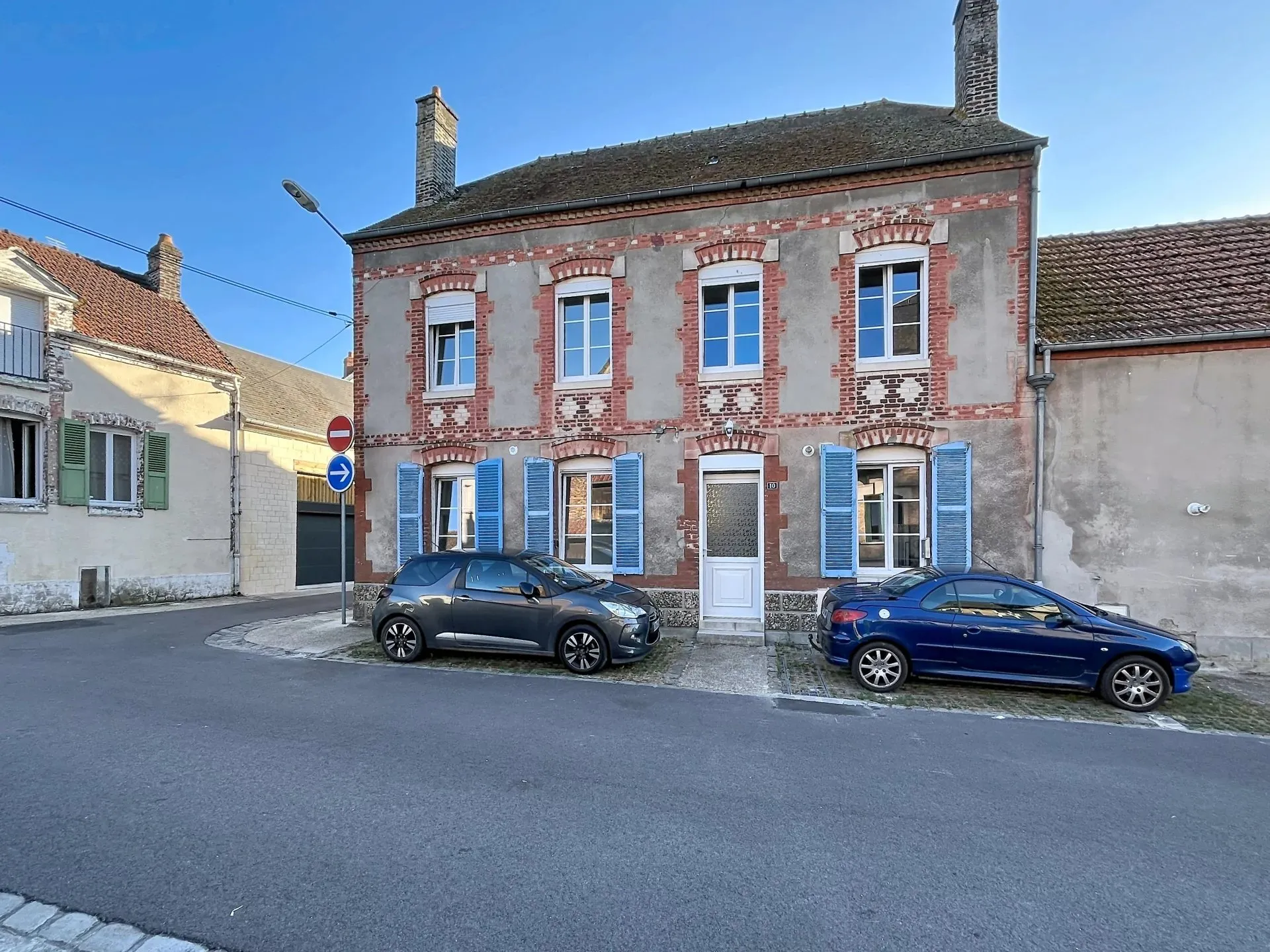 House Rue Cyrille in Boué
