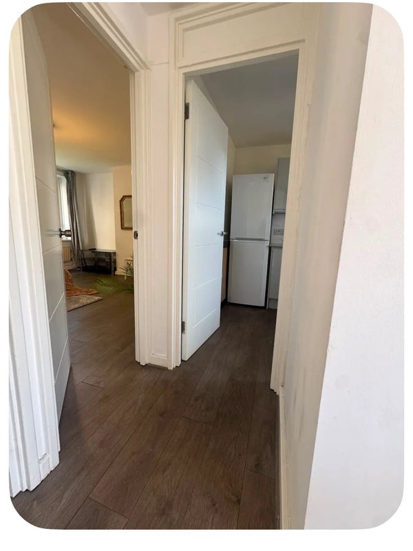 Room Dalmeny Avenue in Greater London