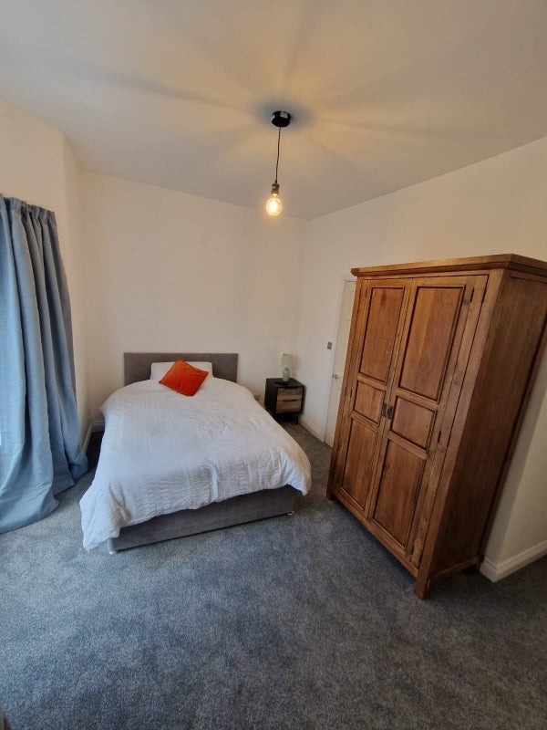 Room Laura Street in Crewe