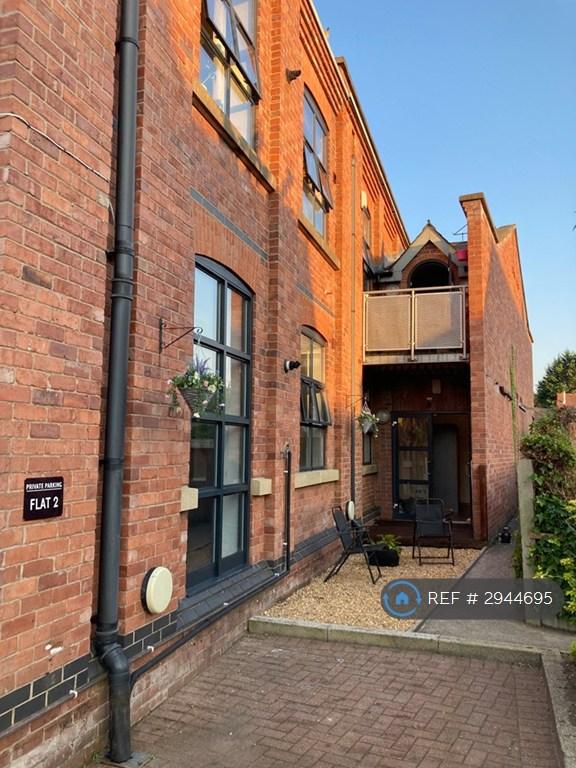 Flat Hawthorn Street in Wilmslow