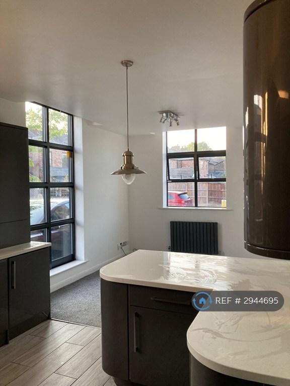 Flat Hawthorn Street in Wilmslow
