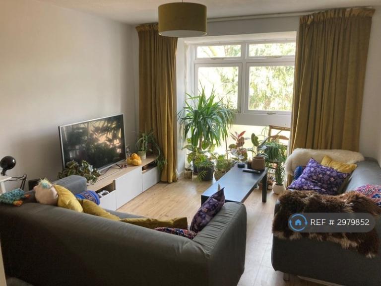 Flat Florence Road in Greater London