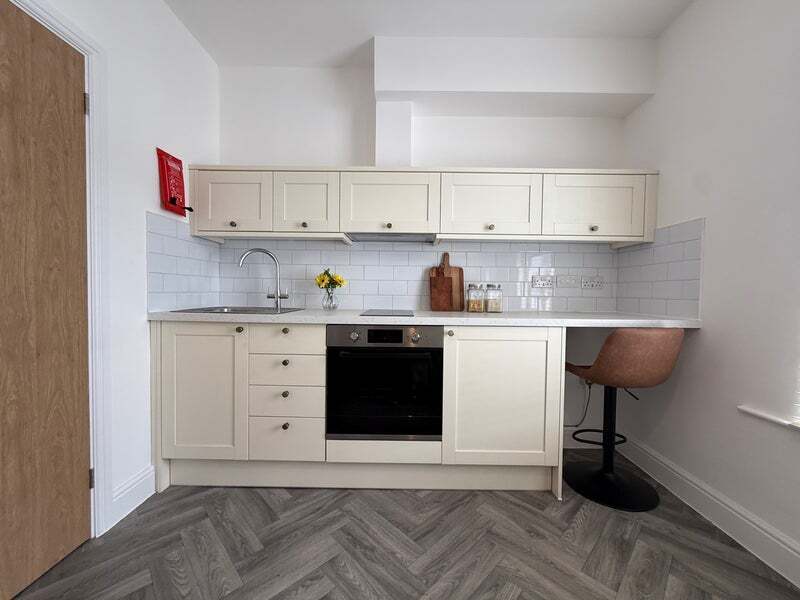 Room Lodge Road in Rugby