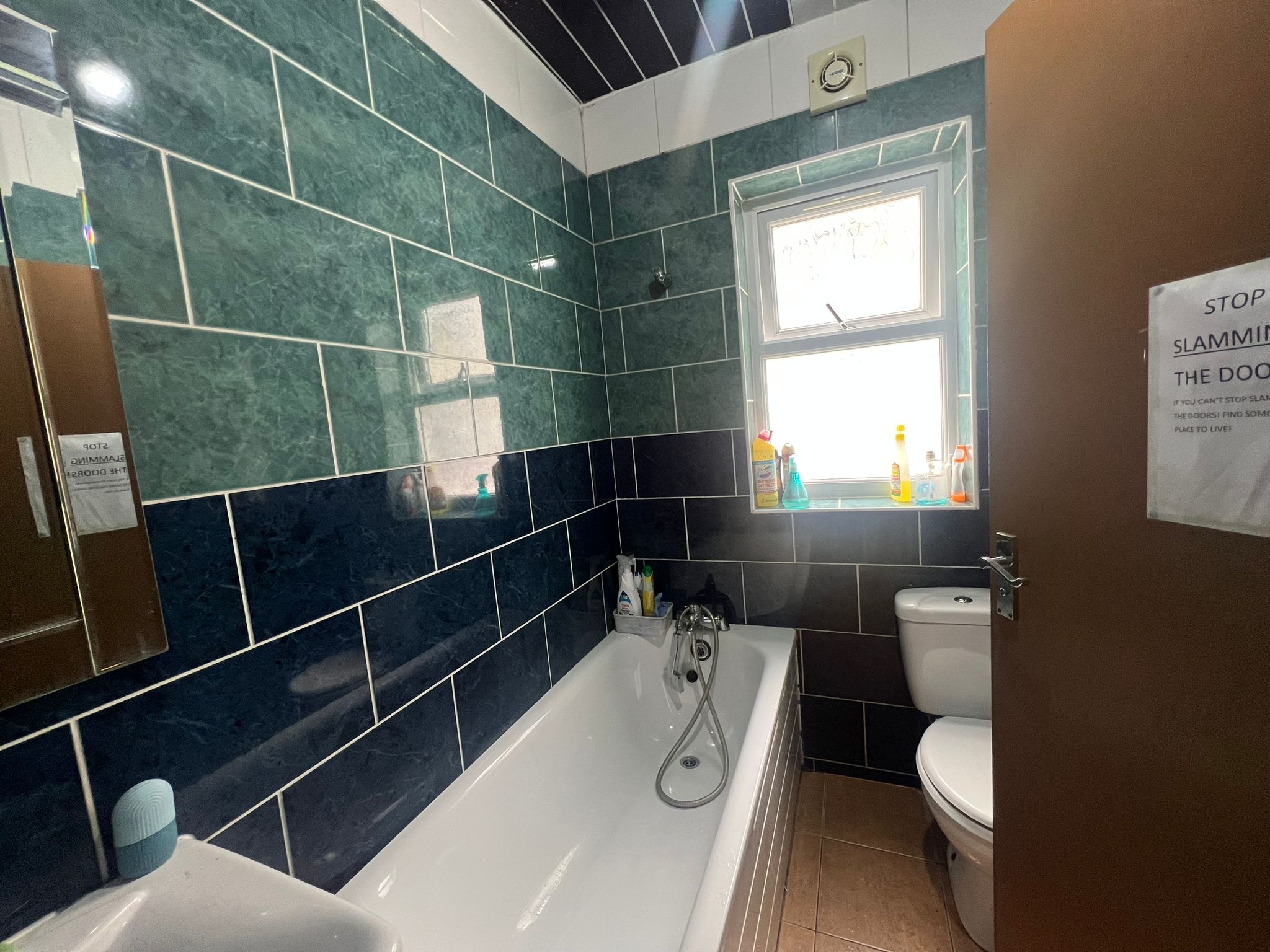 Room Shrewsbury Road in Greater London