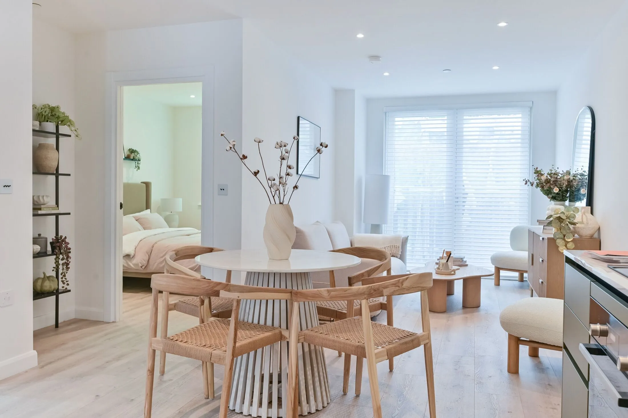 Flat Ravensbury Terrace in Greater London