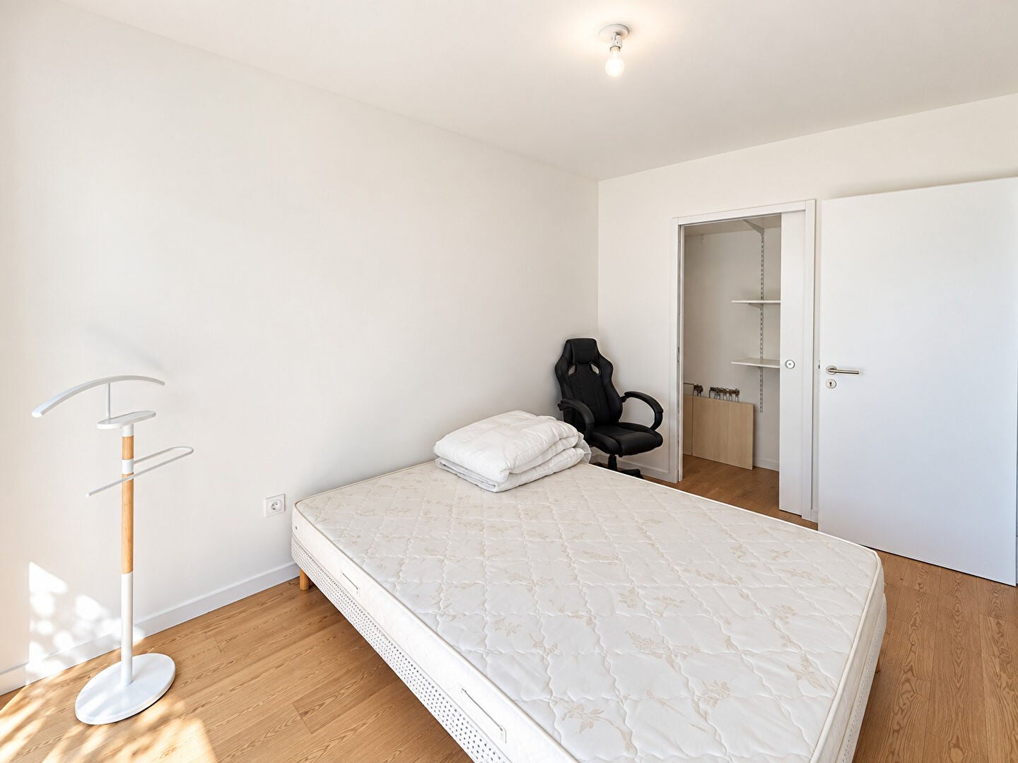 Flat Rue Félicien Lesage in Montesson