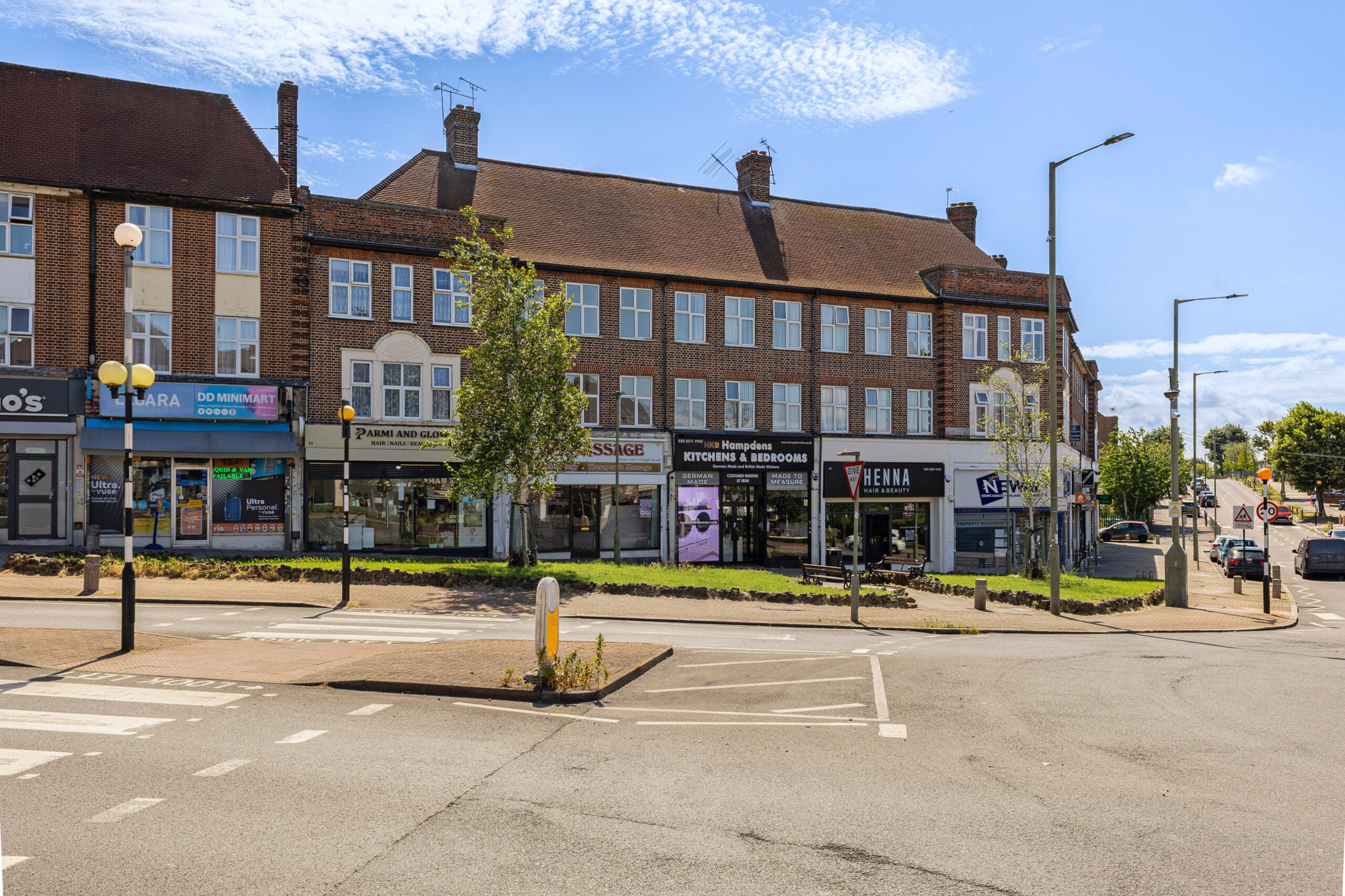Flat Osidge Lane in Greater London