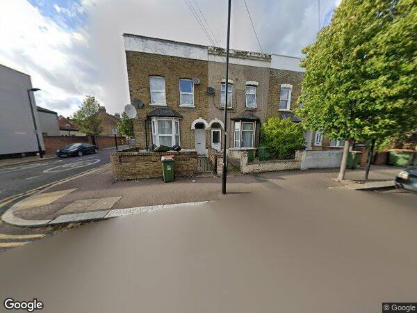 House Leonard Road in Greater London