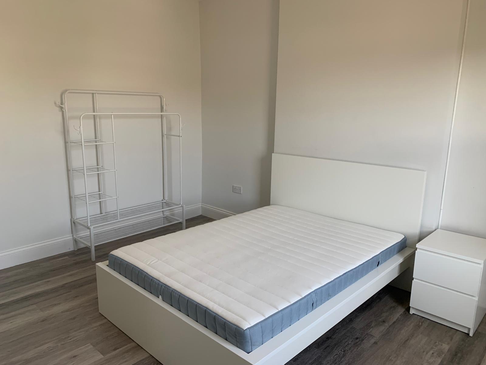 Room Ashcombe Road in Weston-super-Mare