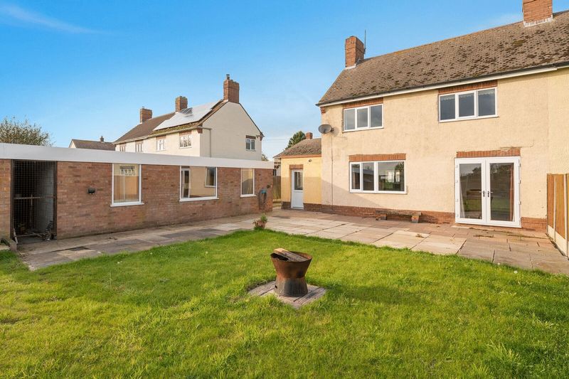 House Cawdor Crescent in Greater London