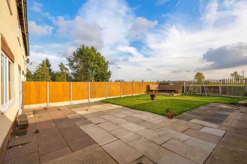 House Cawdor Crescent in Greater London