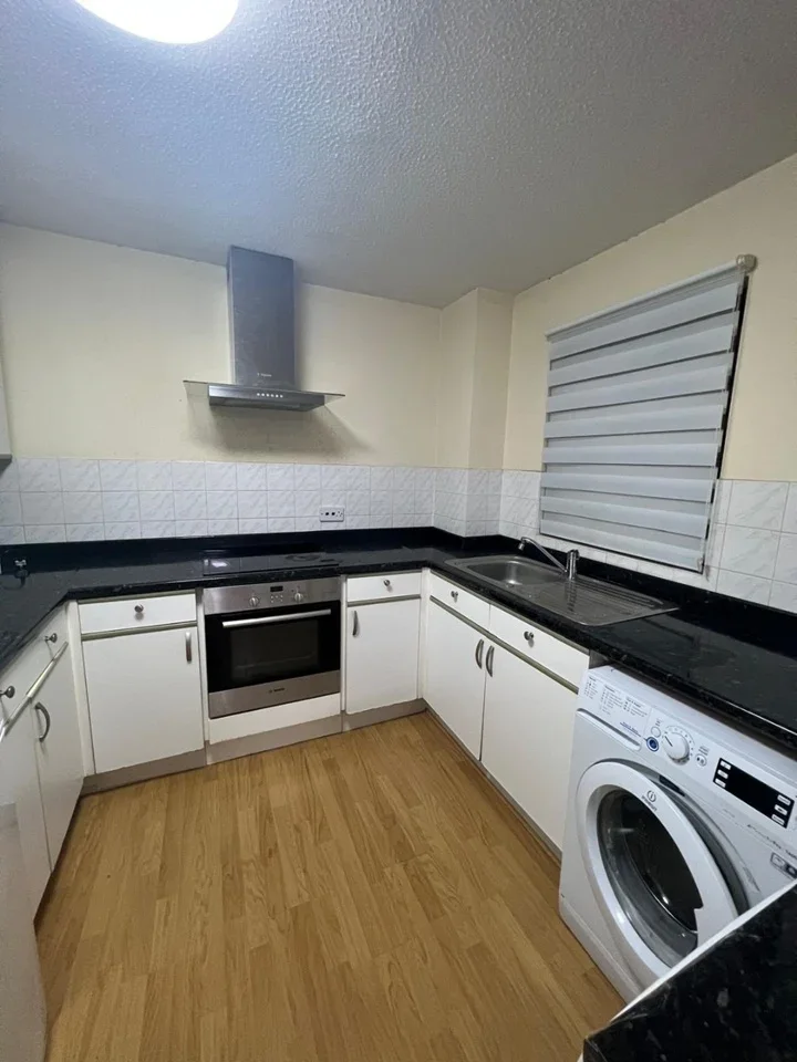 Flat Evelyn Denington Road in Greater London