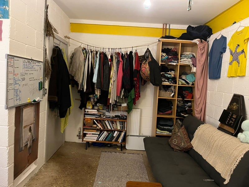Room Overbury Road in Greater London
