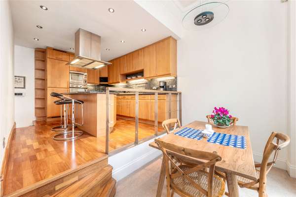 Flat Bryanston Square in City of Westminster