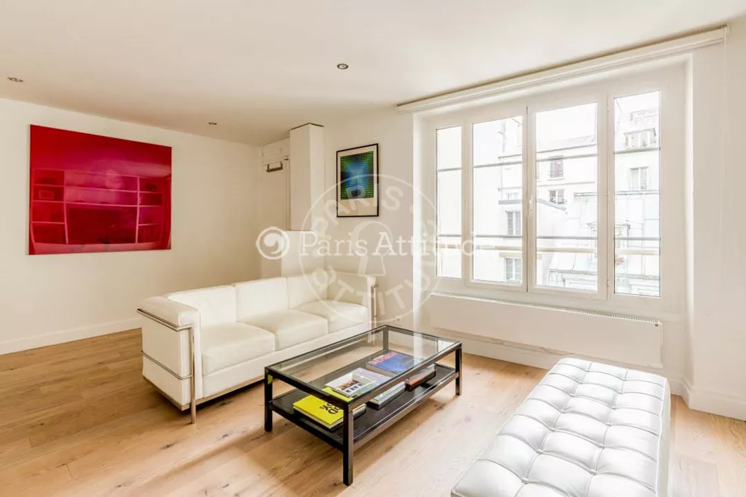 Flat Rue Sainte-Foy in Paris