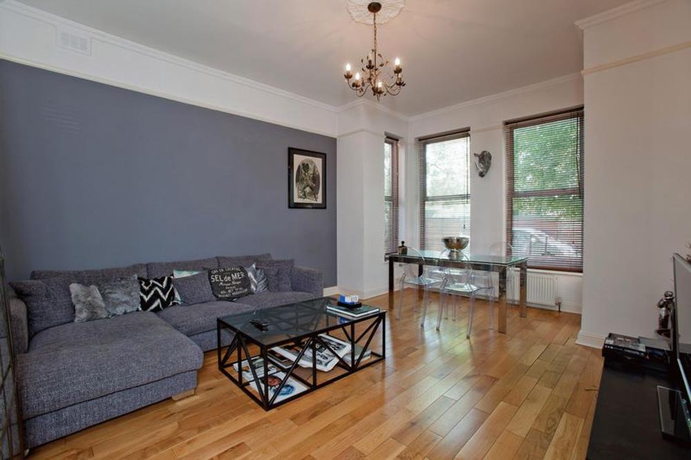 Flat Harewood Avenue in City of Westminster