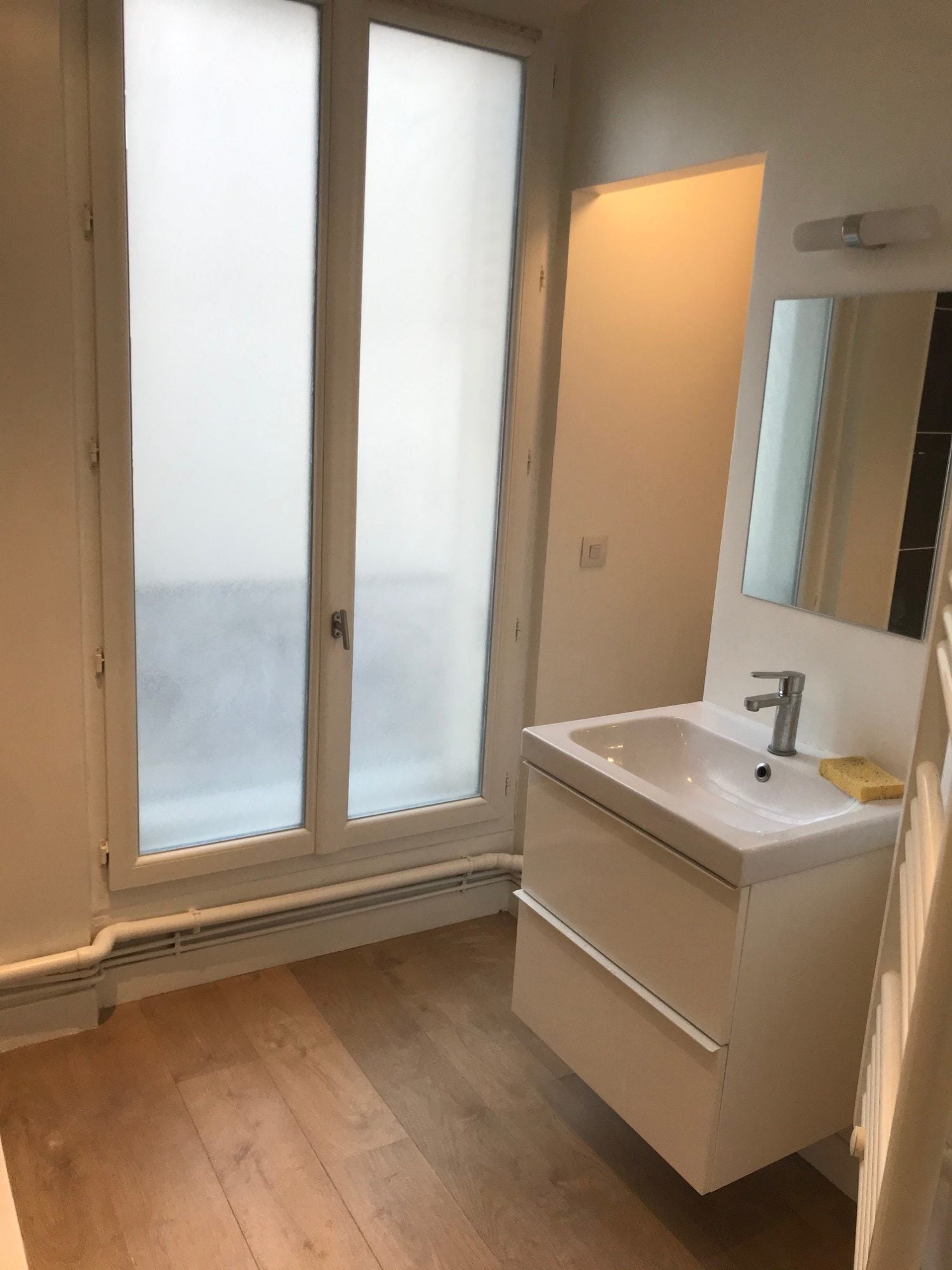 Flat Rue Montcalm in Paris