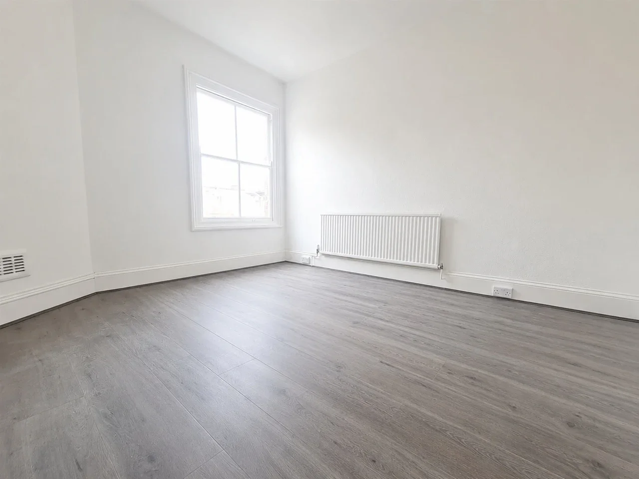 Flat Cavendish Road in Greater London