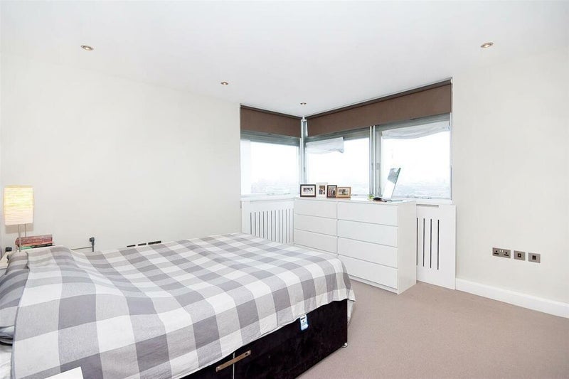 Room Porchester Place in City of Westminster