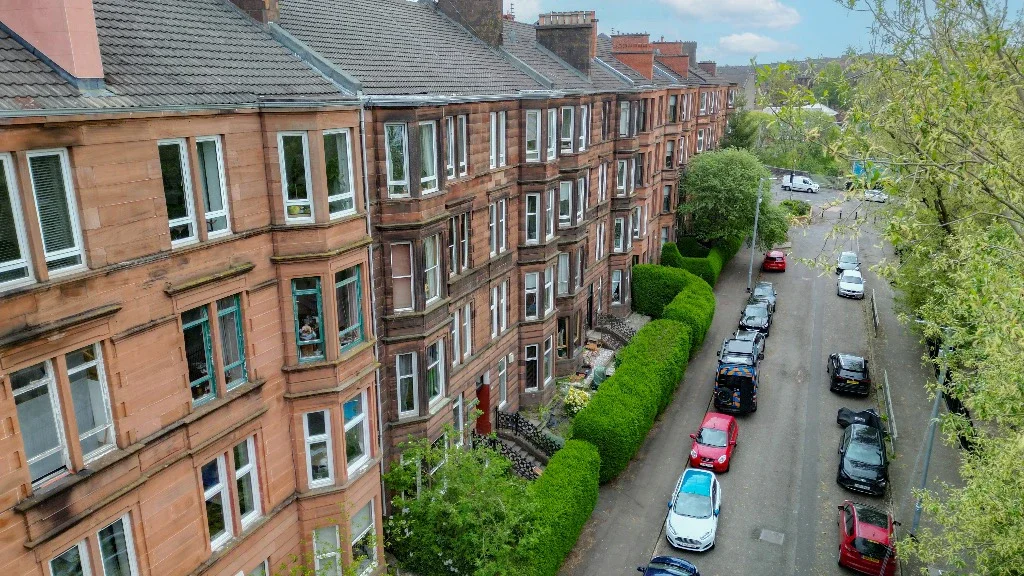 Flat Onslow Drive in Glasgow