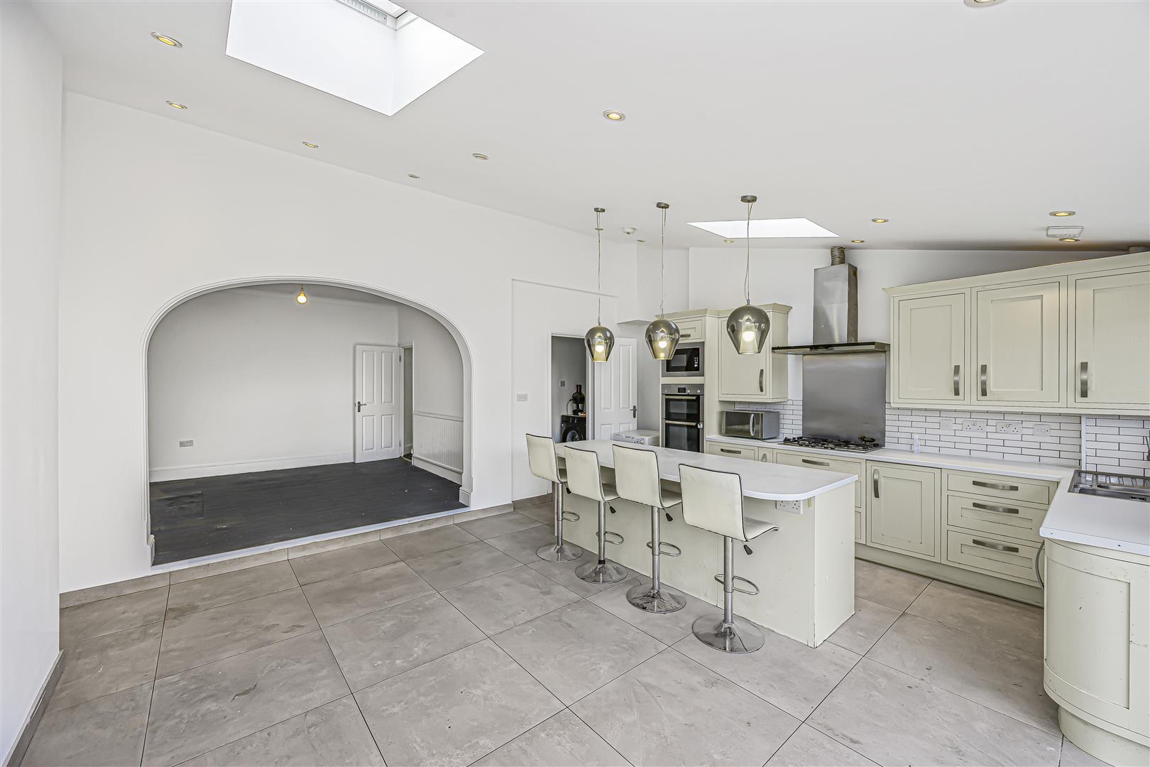 House Ridgeway Gardens in Greater London