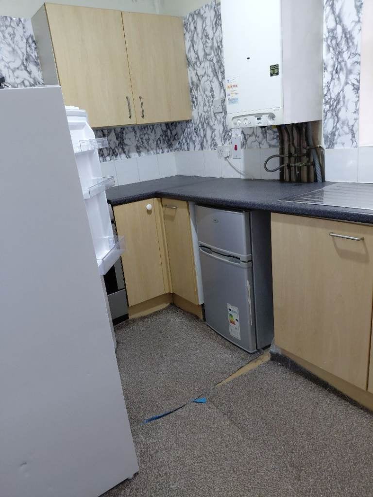 Flat Walmersley Road in Bury