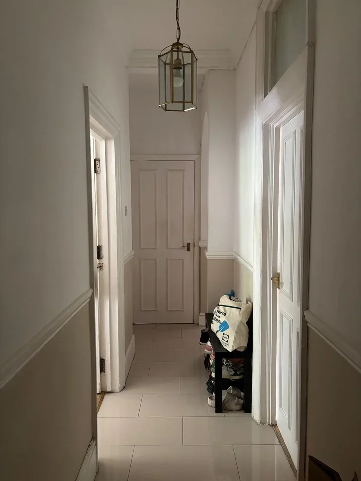 Room Melrose Avenue in Greater London