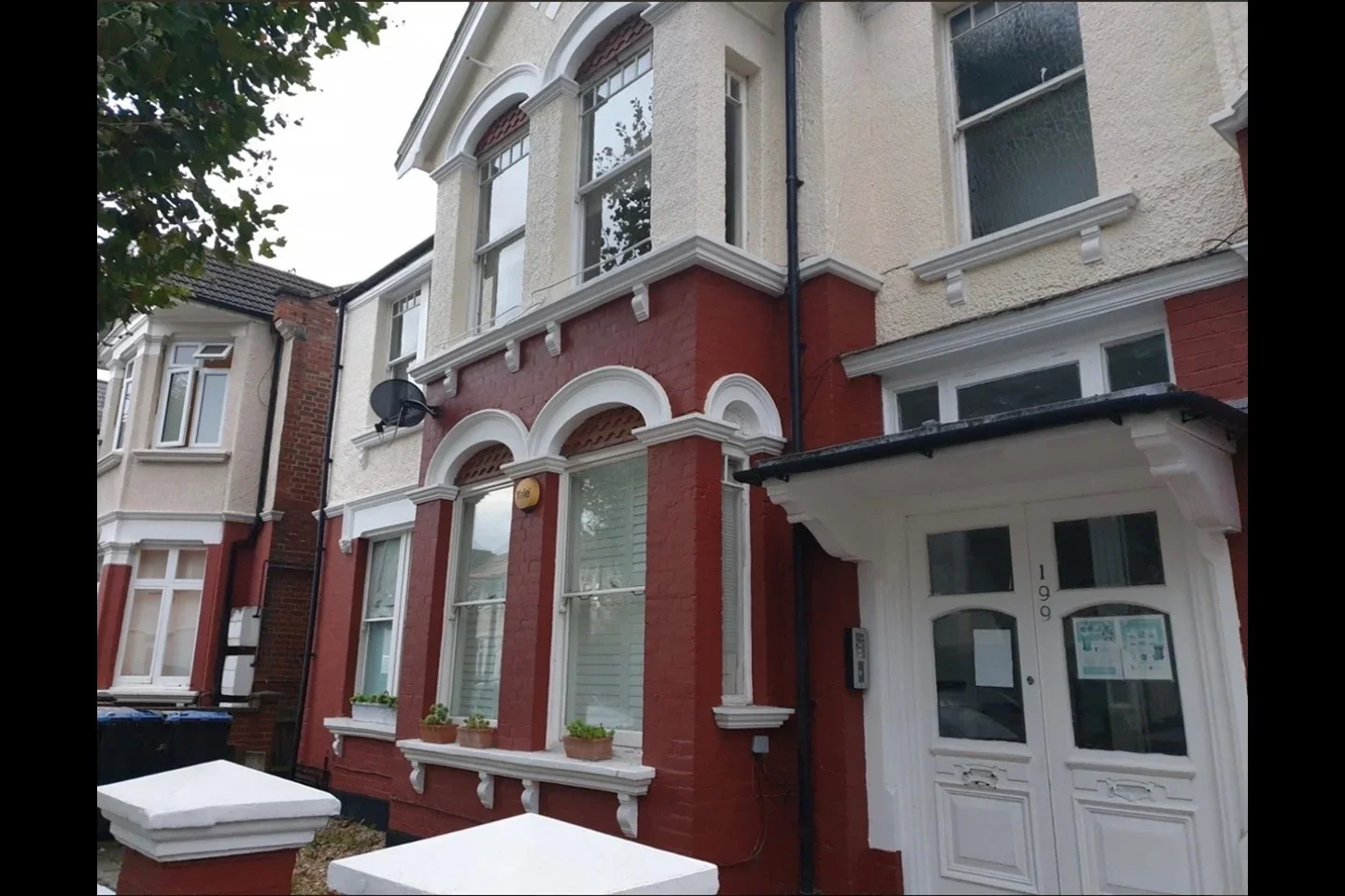 Room Melrose Avenue in Greater London