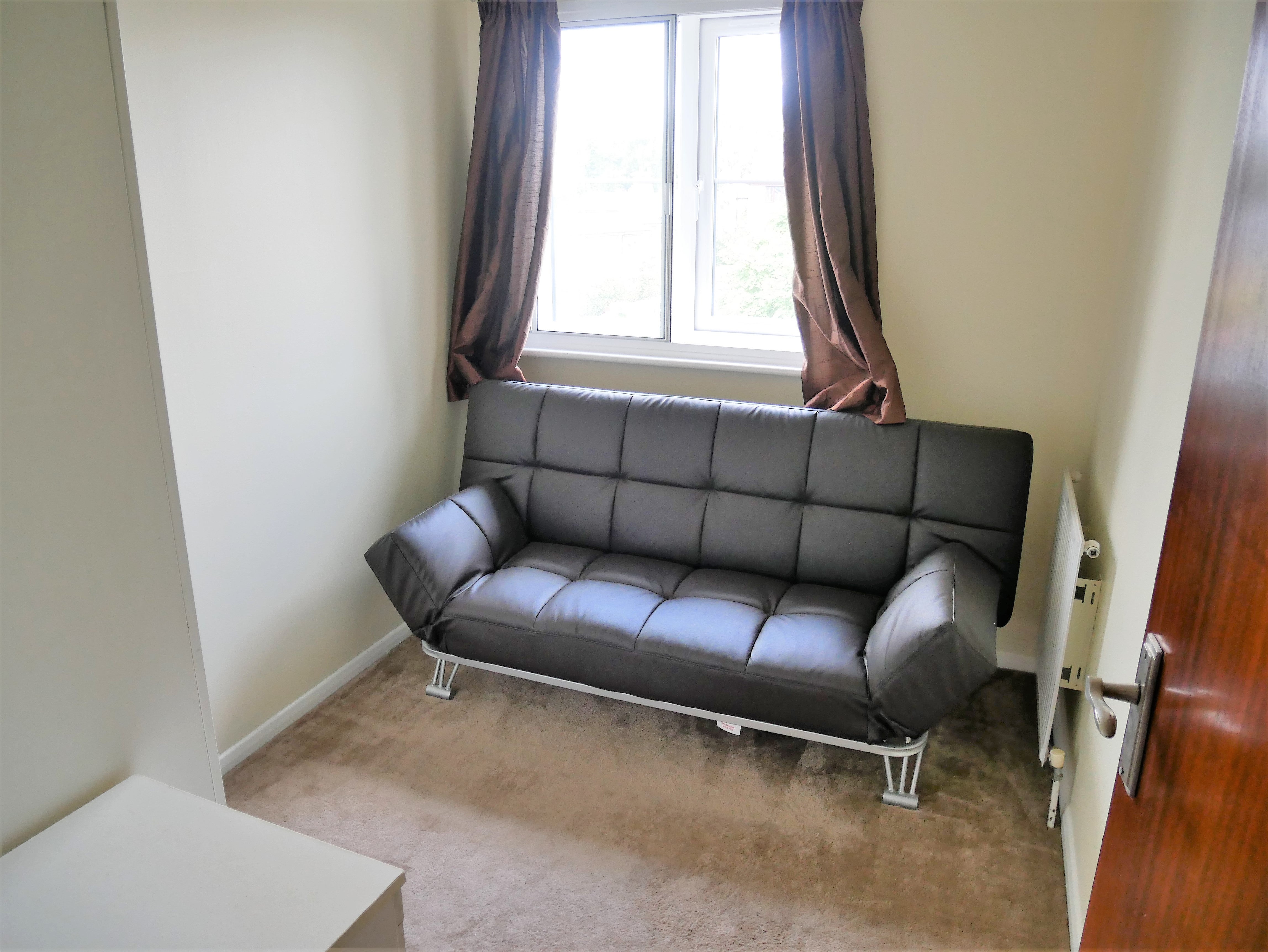 Flat Kilberry Close in Greater London