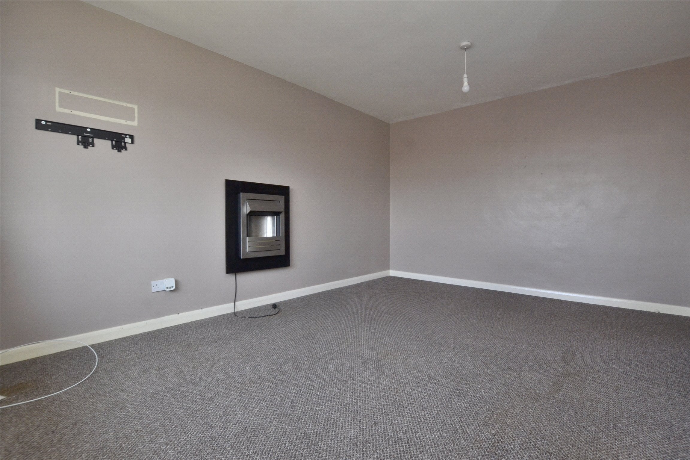 House Hendingham Close in Gloucester