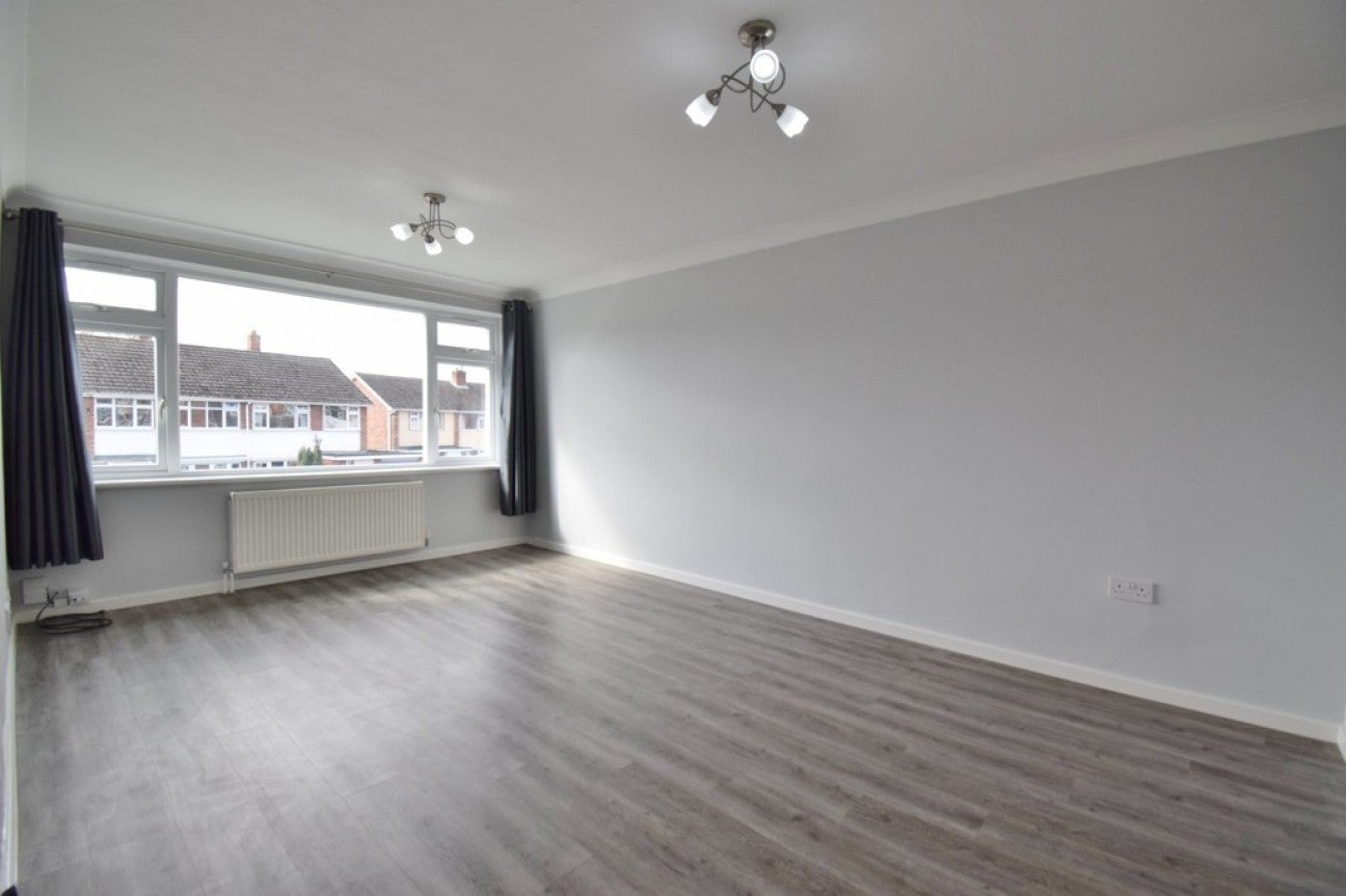 Flat Rangifer Road in Lichfield